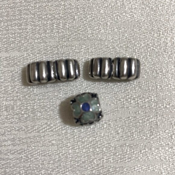 PANDORA Women's 925 Sterling Silver Snake Link Style Charm Bracelet w 3 Charms - Picture 3 of 6